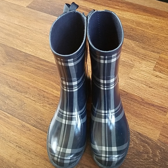 Plaid lace back rain boots - Picture 4 of 5